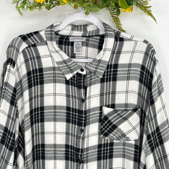 Catherines Plus Size 3X Plaid Button Down Shirt Black White Lace Trim Roll Tab S - Picture 3 of 10